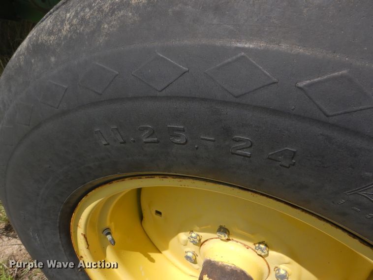 image for item FY9730 1983 John Deere 7720 combine