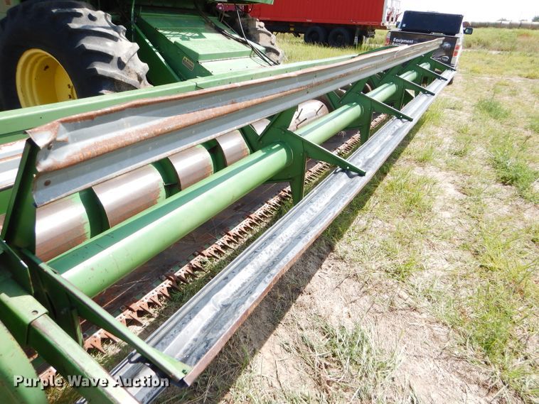 image for item FY9730 1983 John Deere 7720 combine