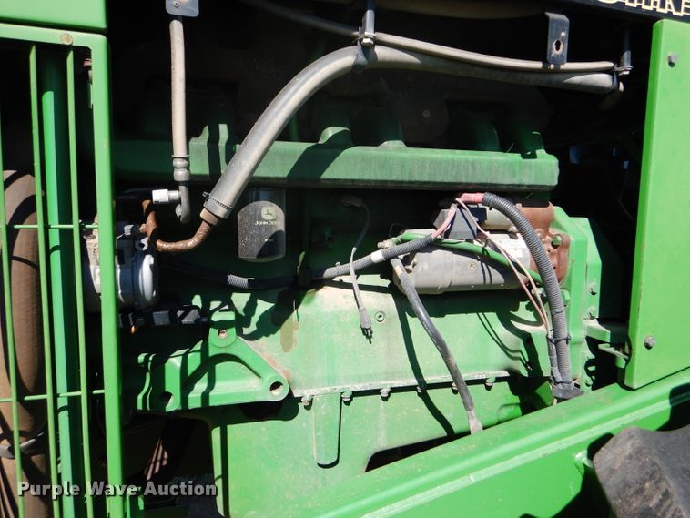 image for item FY9738 1995 John Deere 8870 4WD tractor