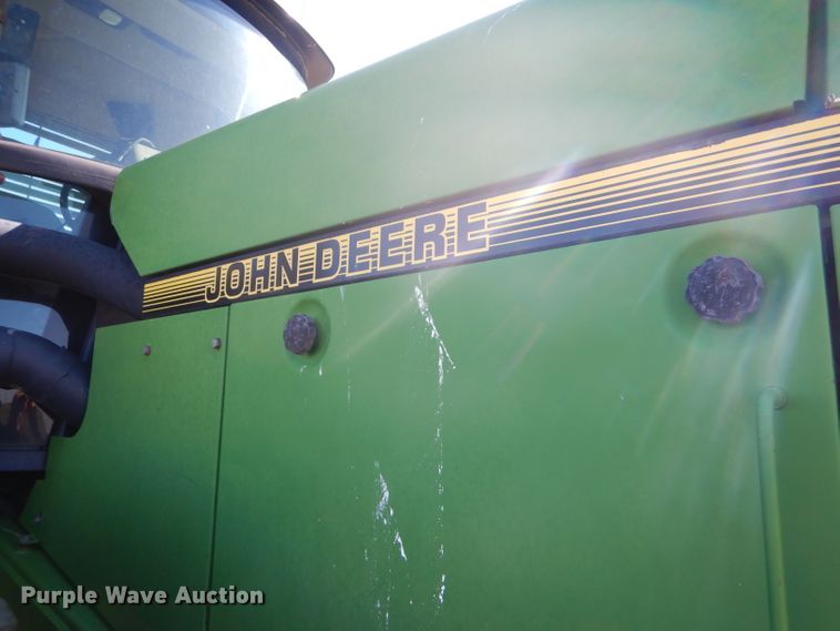 image for item FY9738 1995 John Deere 8870 4WD tractor