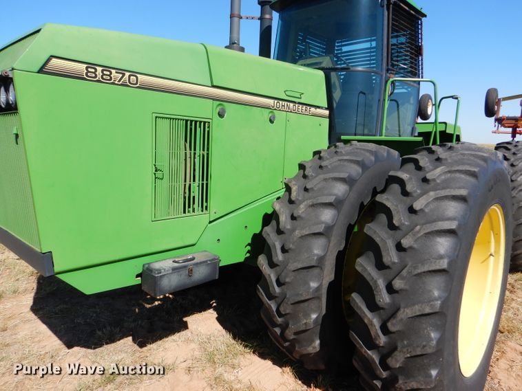 image for item FY9738 1995 John Deere 8870 4WD tractor