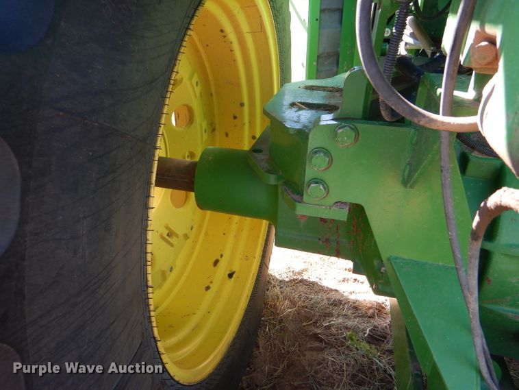 image for item FY9738 1995 John Deere 8870 4WD tractor