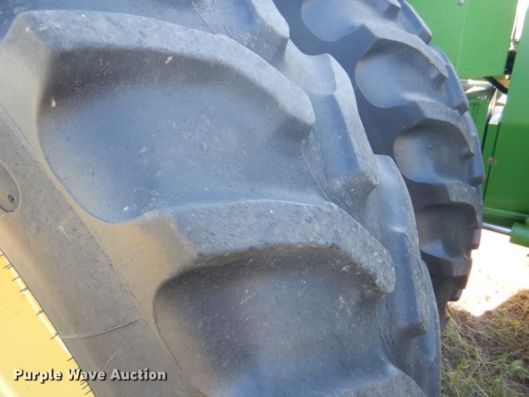 image for item FY9738 1995 John Deere 8870 4WD tractor