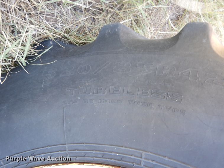 image for item FY9738 1995 John Deere 8870 4WD tractor