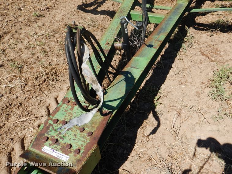 image for item FY9743 John Deere 1650 chisel