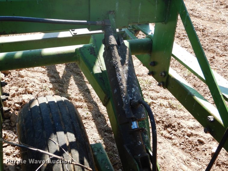 image for item FY9743 John Deere 1650 chisel