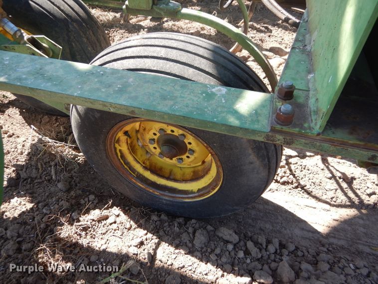 image for item FY9743 John Deere 1650 chisel