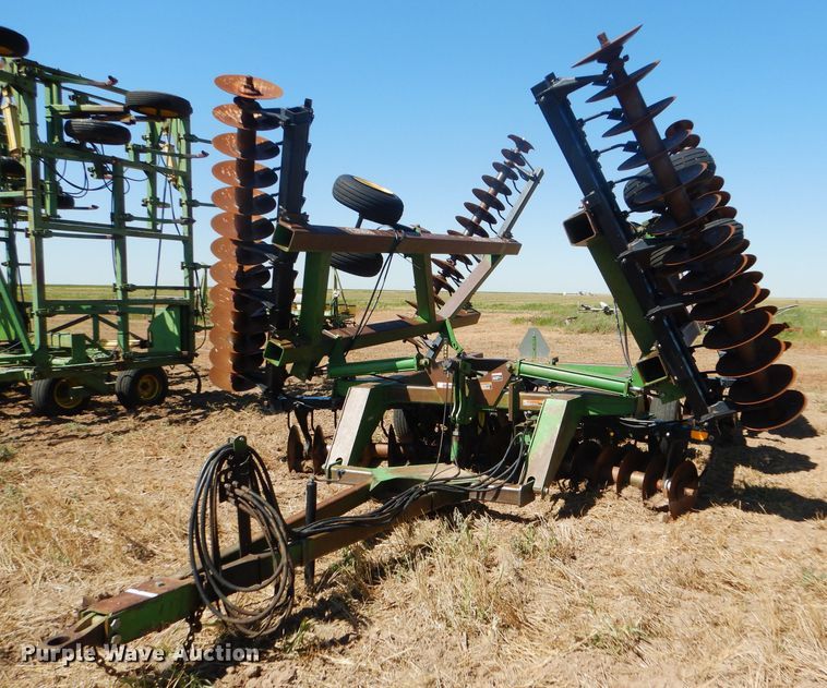 image for item FY9744 John Deere 650 double off-set disk