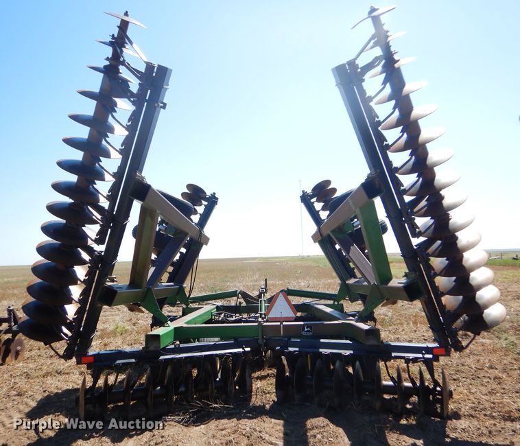 image for item FY9744 John Deere 650 double off-set disk