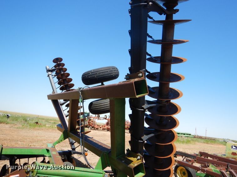 image for item FY9744 John Deere 650 double off-set disk