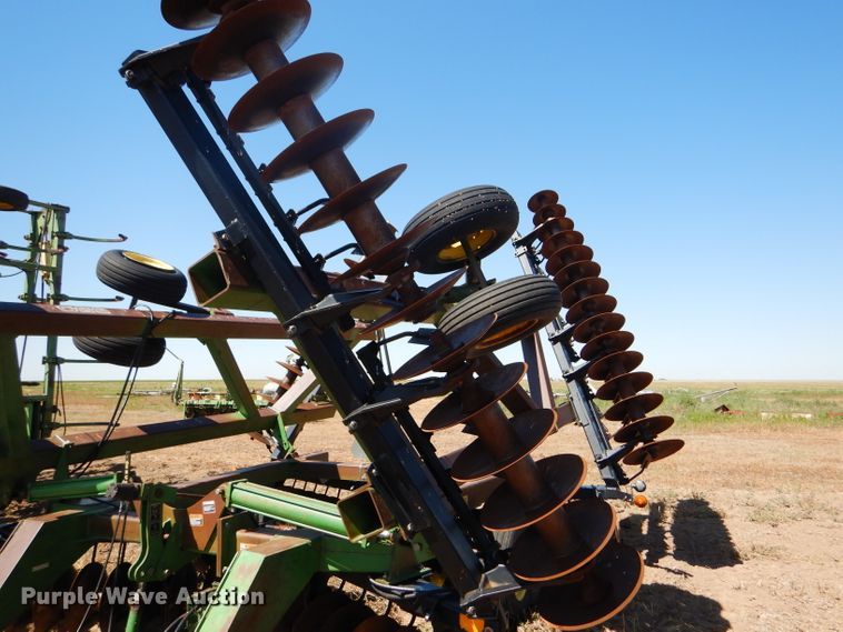 image for item FY9744 John Deere 650 double off-set disk