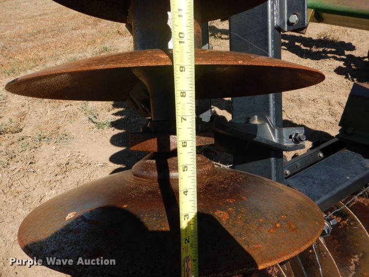 image for item FY9744 John Deere 650 double off-set disk