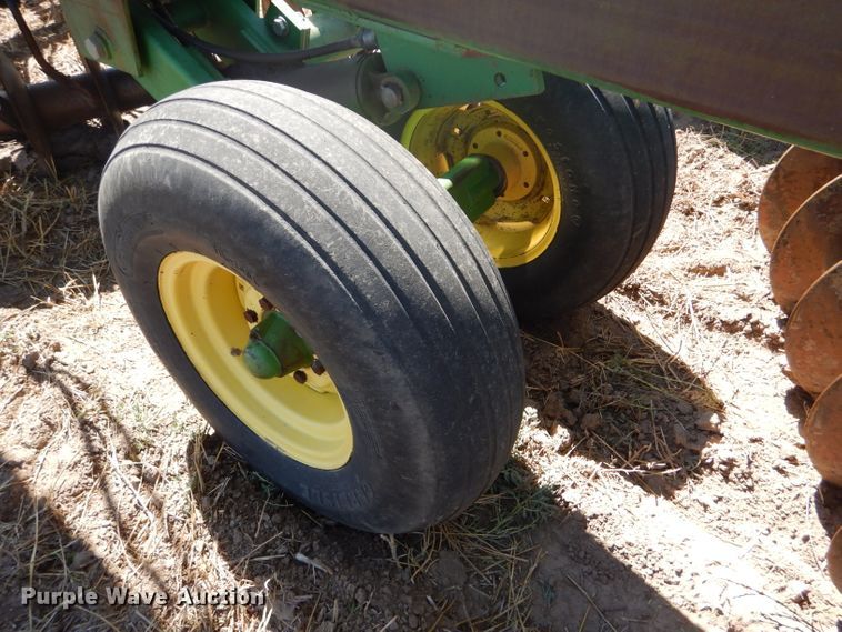 image for item FY9744 John Deere 650 double off-set disk