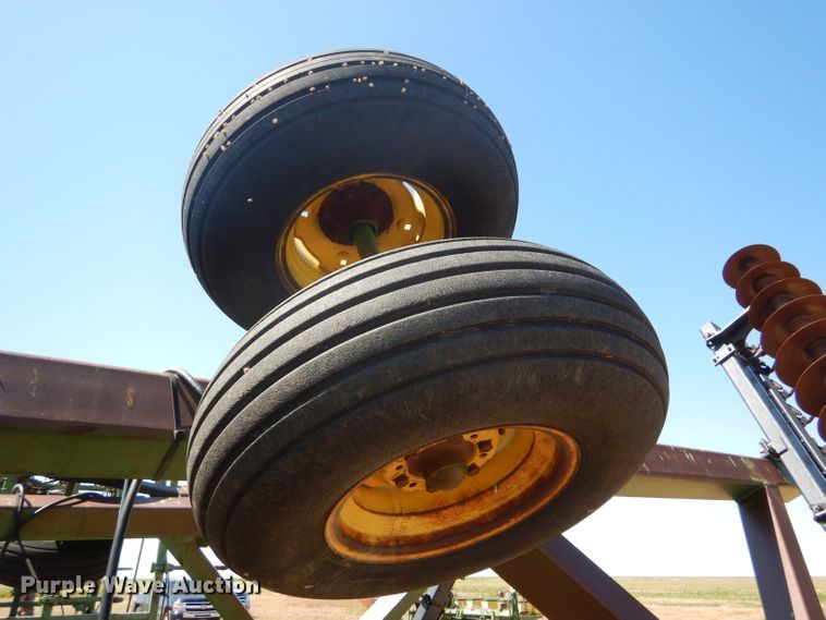 image for item FY9744 John Deere 650 double off-set disk