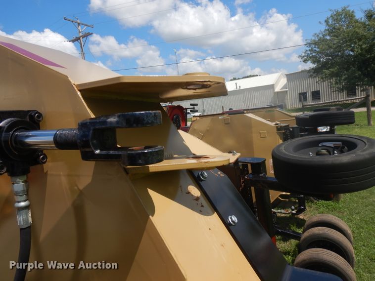 image for item GG9054 Land Pride RCFM4620 batwing rotary mower