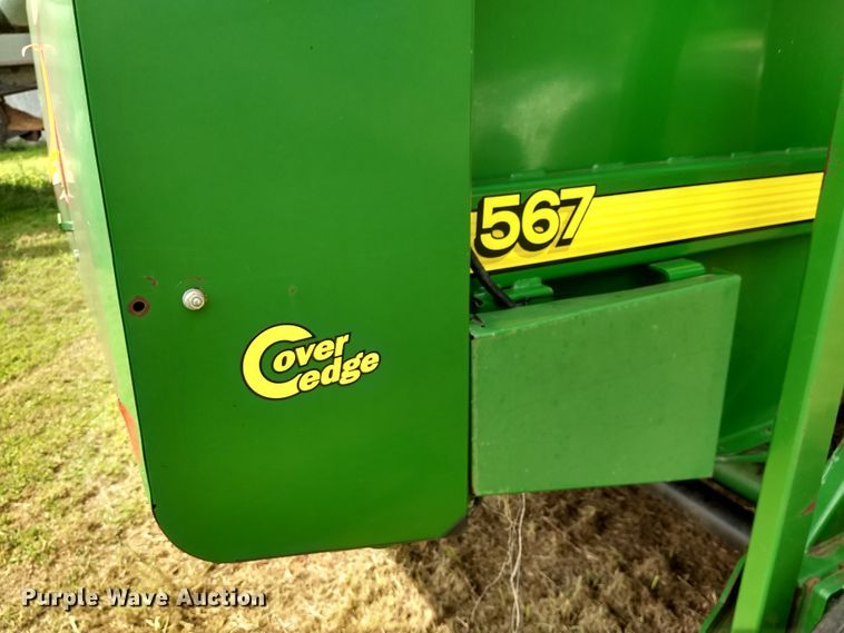 image for item GH9538 2005 John Deere 567 Mega Wide round baler