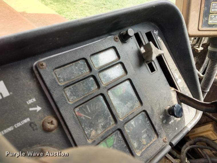 image for item GH9539 1976 International 1086 tractor