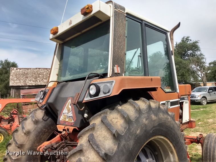 image for item GH9539 1976 International 1086 tractor