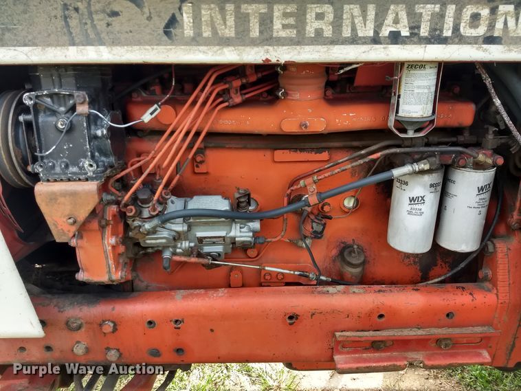 image for item GH9539 1976 International 1086 tractor