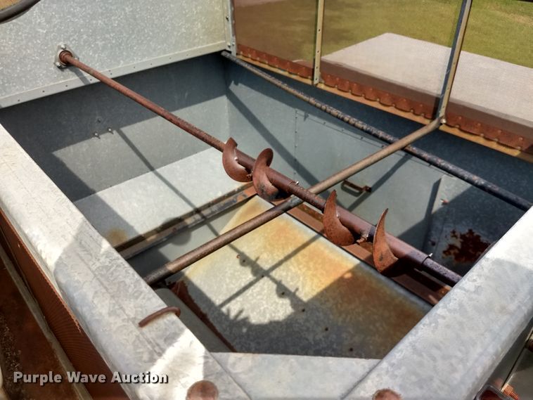 image for item GH9540 1976 Gleaner F combine