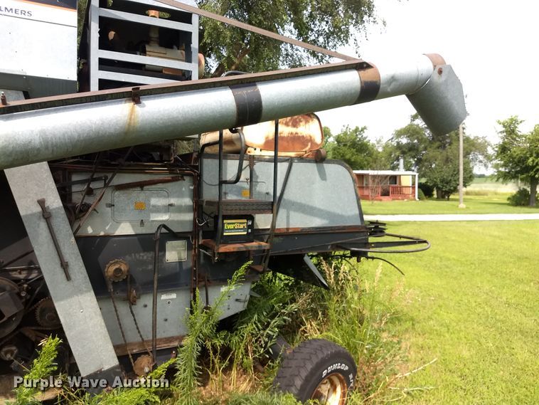 image for item GH9540 1976 Gleaner F combine