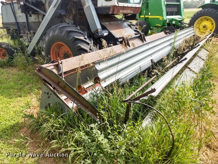 image for item GH9540 1976 Gleaner F combine
