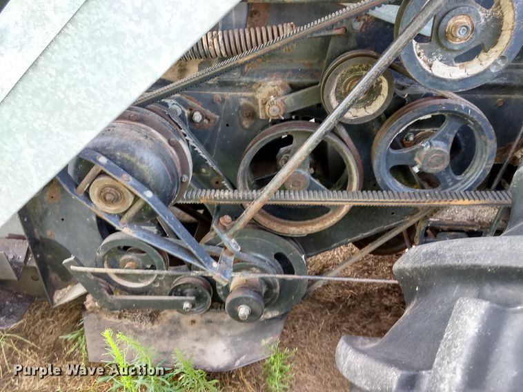 image for item GH9540 1976 Gleaner F combine