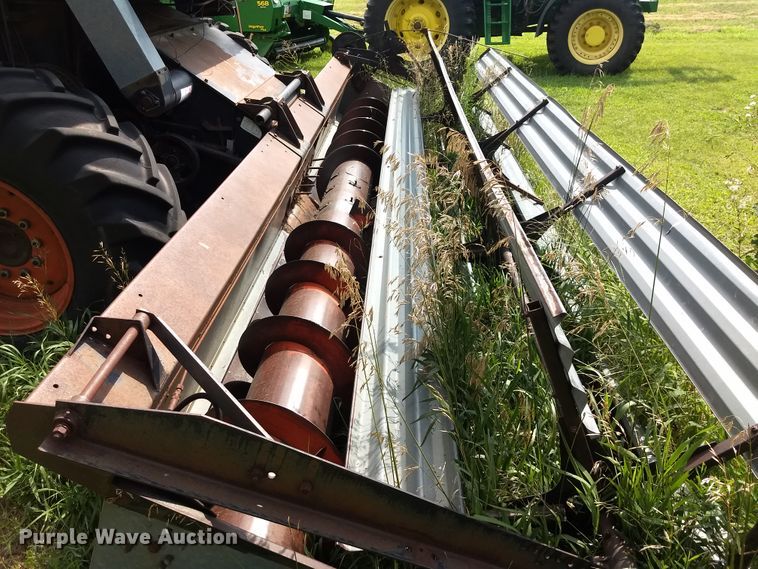 image for item GH9540 1976 Gleaner F combine