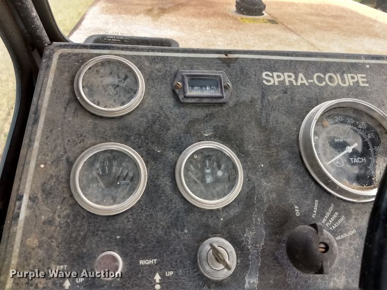 image for item GH9541 1987 Melroe SpraCoupe 220 sprayer