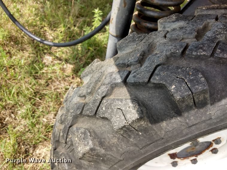 image for item GH9541 1987 Melroe SpraCoupe 220 sprayer