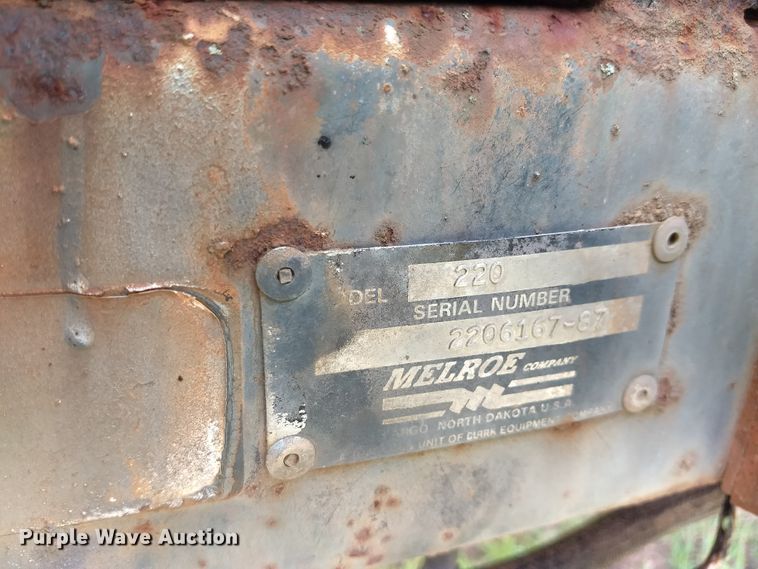 image for item GH9541 1987 Melroe SpraCoupe 220 sprayer