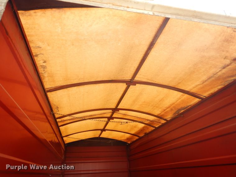 image for item GH9546 1973 Dodge 600 grain truck