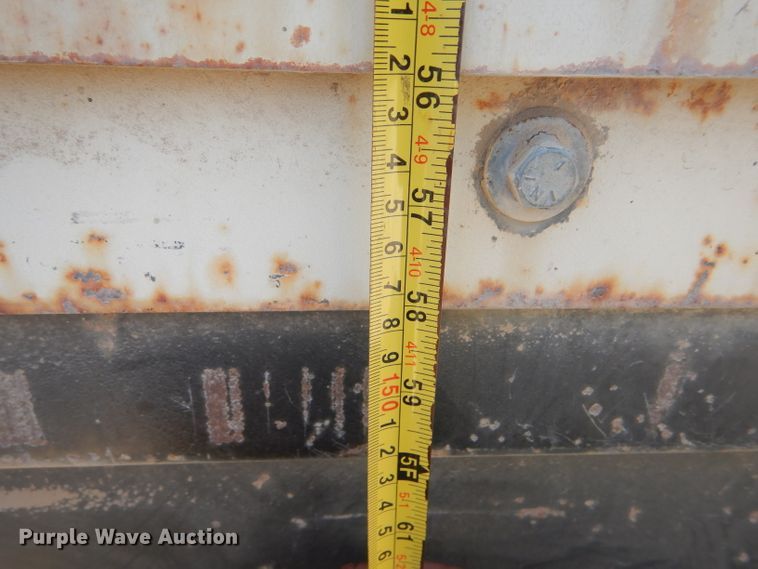 image for item GH9546 1973 Dodge 600 grain truck