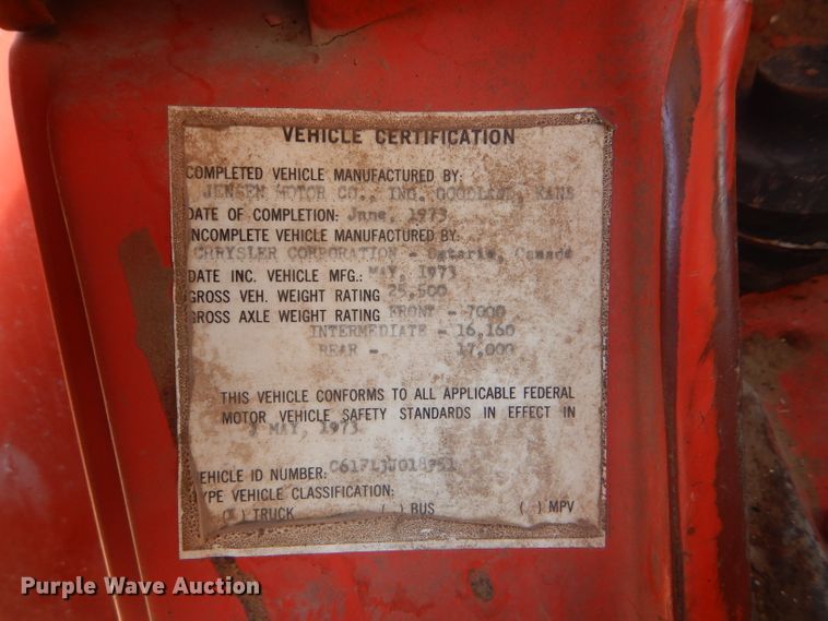 image for item GH9546 1973 Dodge 600 grain truck