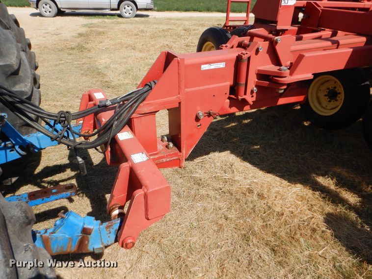 image for item GH9550 2004 Sunflower 9433-30 grain drill