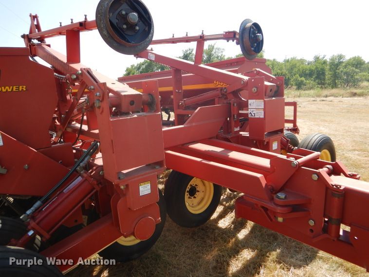 image for item GH9550 2004 Sunflower 9433-30 grain drill