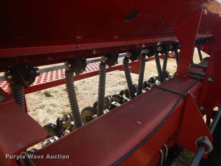 image for item GH9550 2004 Sunflower 9433-30 grain drill