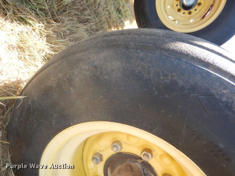 image for item GH9550 2004 Sunflower 9433-30 grain drill