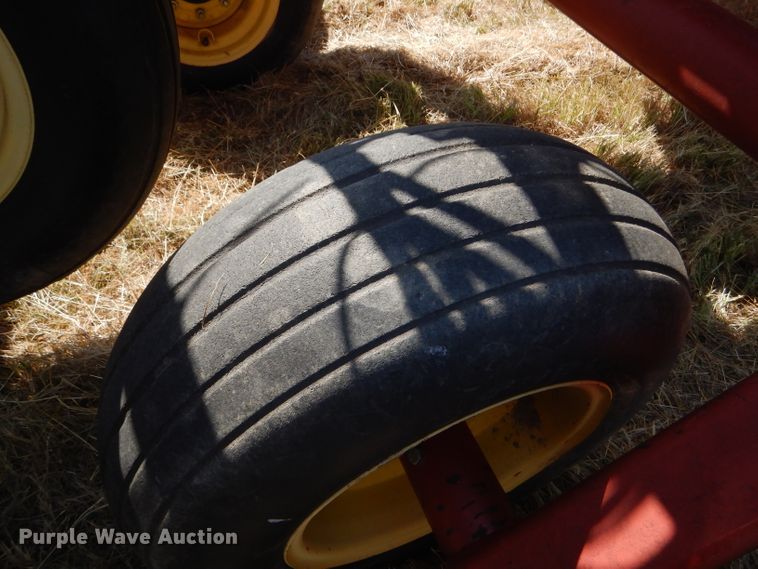 image for item GH9550 2004 Sunflower 9433-30 grain drill