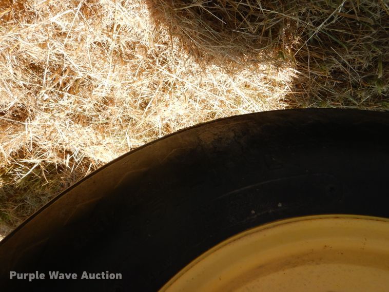 image for item GH9550 2004 Sunflower 9433-30 grain drill