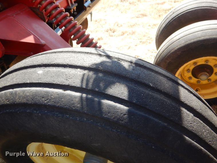 image for item GH9550 2004 Sunflower 9433-30 grain drill