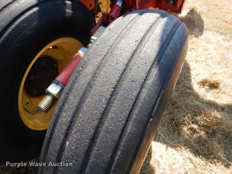 image for item GH9550 2004 Sunflower 9433-30 grain drill