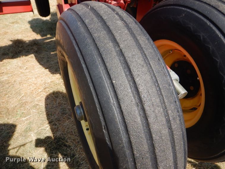 image for item GH9550 2004 Sunflower 9433-30 grain drill