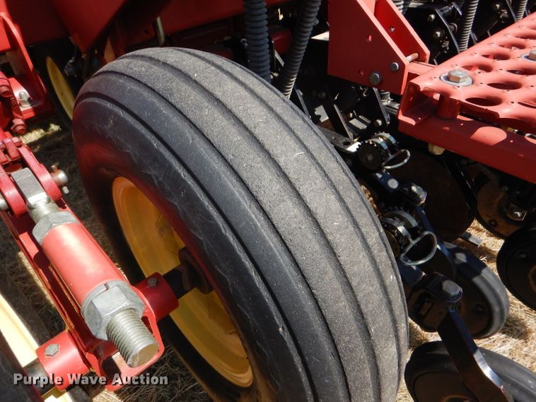 image for item GH9550 2004 Sunflower 9433-30 grain drill