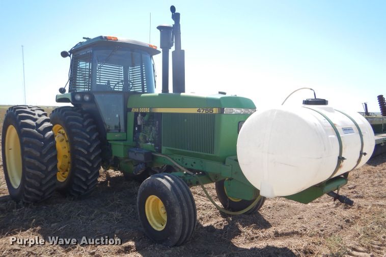 image for item GH9570 1990 John Deere 4755 tractor