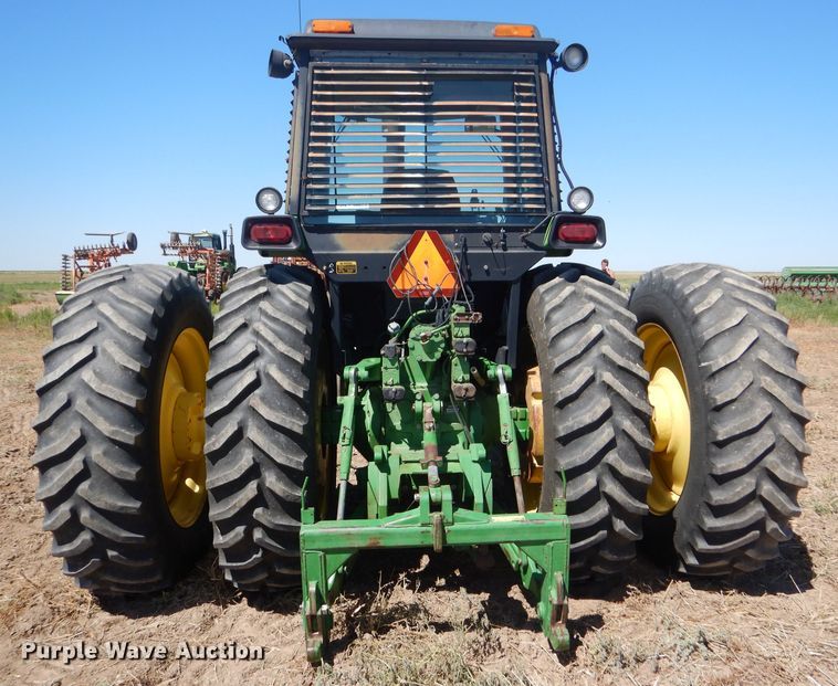 image for item GH9570 1990 John Deere 4755 tractor