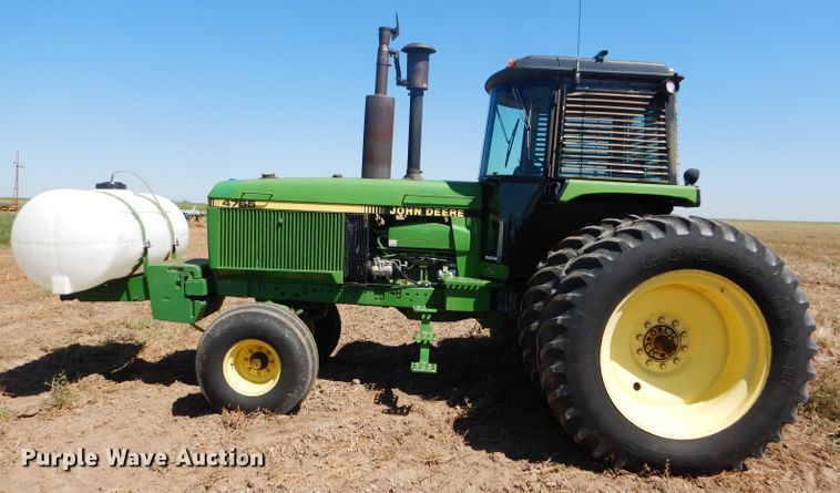 image for item GH9570 1990 John Deere 4755 tractor