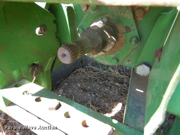 image for item GH9570 1990 John Deere 4755 tractor