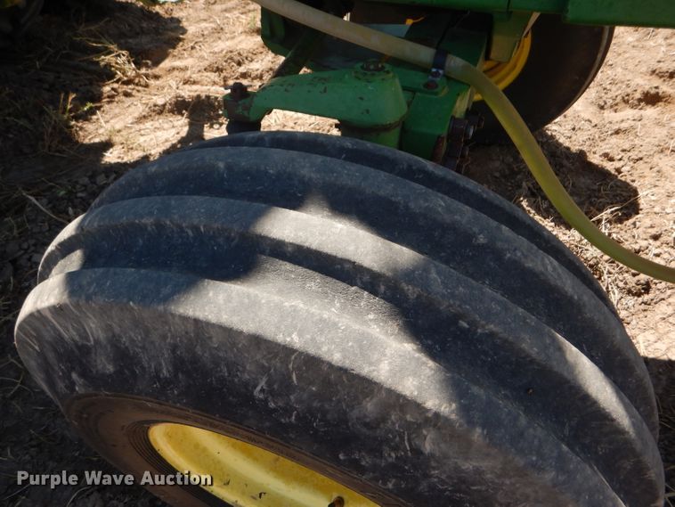 image for item GH9570 1990 John Deere 4755 tractor