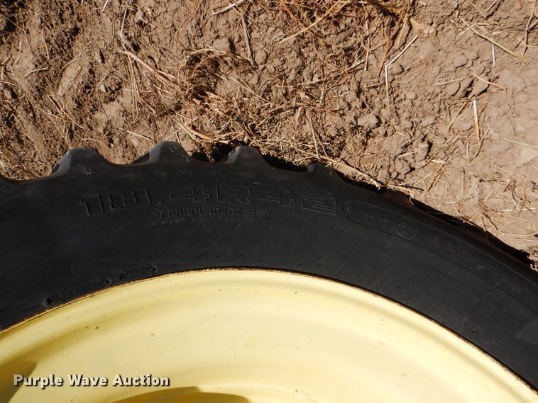 image for item GH9570 1990 John Deere 4755 tractor